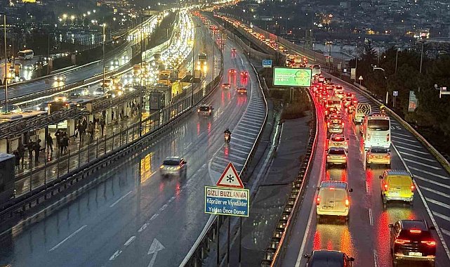 İstanbul'da trafik yoğunluğu yüzde 90'a yaklaştı