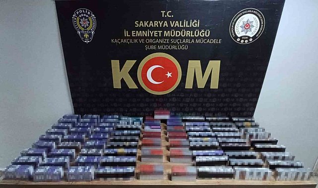 İstanbul'dan getirdikleri 16 bin elektronik sigarayla Sakarya'da yakalandılar