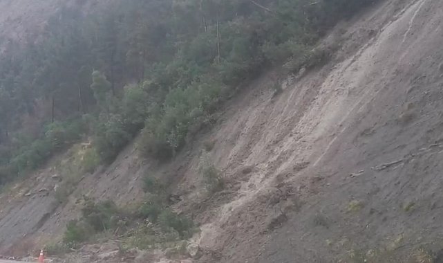 Kastamonu'da yağışların ardından heyelanlar meydana geldi