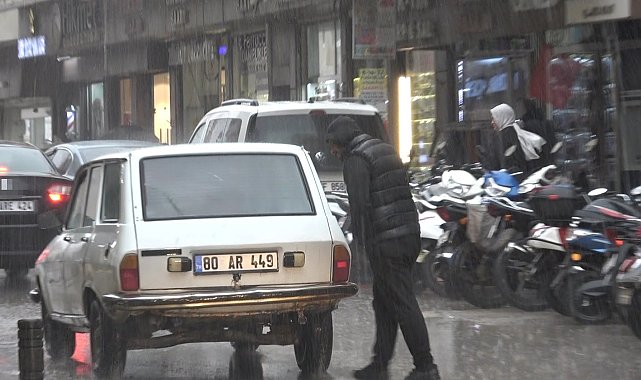 Kilis'te sağanak yağış etkili oldu