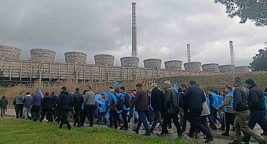 Konya Şeker'e bağlı Soma Termik Santrali'nde işçiler sokağa döküldü