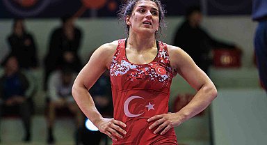 Nesrin Baş'tan bronz madalya