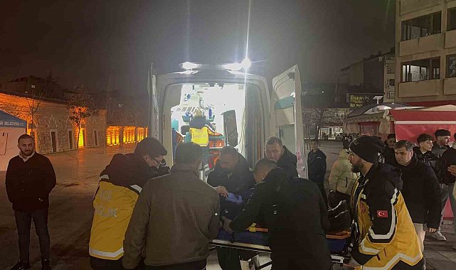 Otomobile çarpan scooter sürücüsü yaralandı