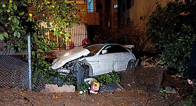 Otoyolda feci kaza: Anne yaralandı, sürücü oğlu öldü