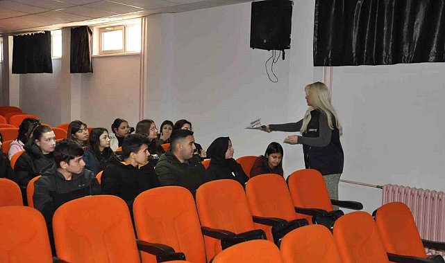 Salihli'de öğrencilere siber suç ve IBAN dolandırıcılığı uyarısı