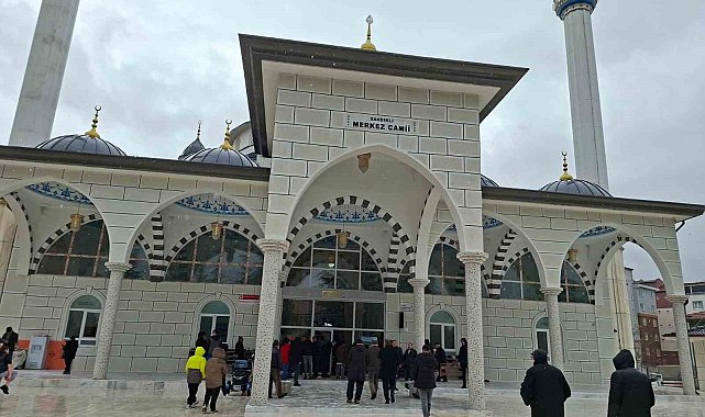 Sandıklı Merkez Cami ibadete açıldı