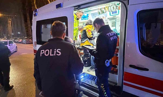 Sinop'ta motosiklet yayaya çarptı: 2 yaralı