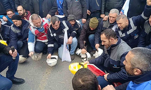 Soma'da yüzlerce maden işçisi şehir merkezine yürüdü