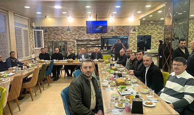 Tavşanlı'da 'Dereboyu' muhtarlarıyla iftar sofrasında tarım mesaisi