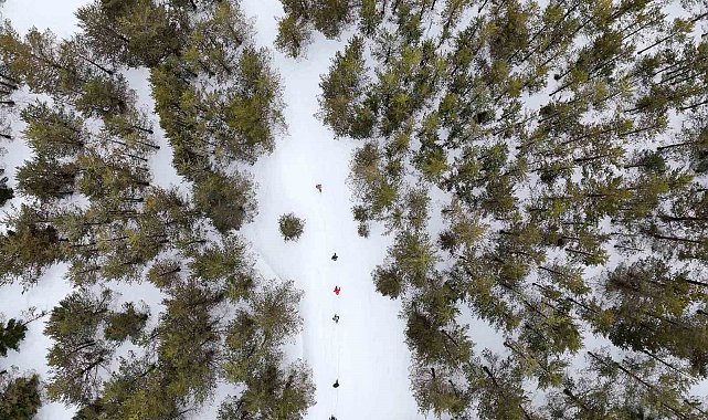 Tersun Dağı'nda zorlu kış yürüyüşü: Kar kalınlığı 1,5 metreyi buldu