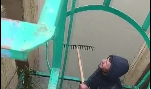 Vicdanları tonlarca suyun boşa akmasına izin vermedi, DSİ'nin yapması gerekeni kendileri yaptı