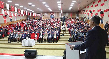 Ağrı'da İstiklal Marşı'nın kabulünün 105. yıl dönümü dolayısıyla program düzenlendi