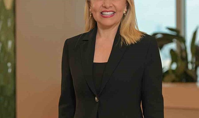 Akbank'tan kadınların iş hayatında karşılaştığı engelleri görünür kılan araştırma
