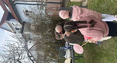 Almanya'da bayram coşkusu: Çocuklar kapı kapı gezip şeker topladı