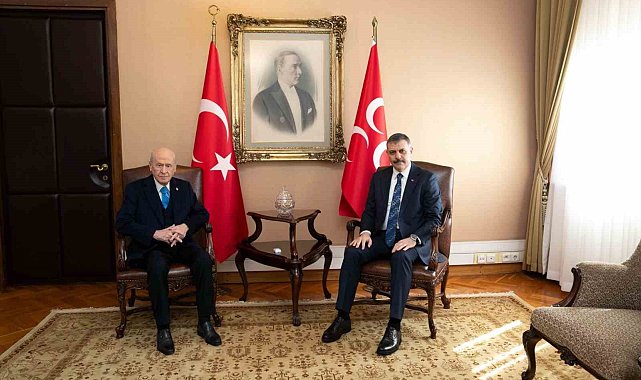 Bakan Çiftçi'den MHP lider Bahçeli'ye nezaket ziyareti