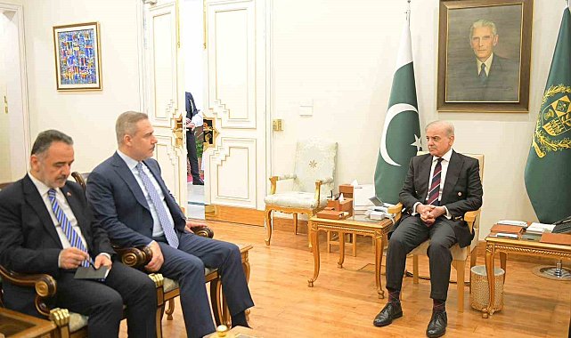 Bakan Fidan, Pakistan Başbakanı Şerif tarafından kabul edildi