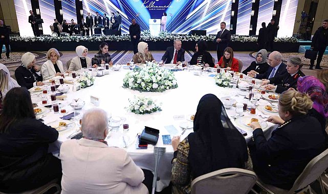 Bakan Göktaş: "Genç kızlarımızın önünü açmayı Türkiye Yüzyılı beşeri sermayesini güçlendiren stratejik bir adım olarak görüyoruz"