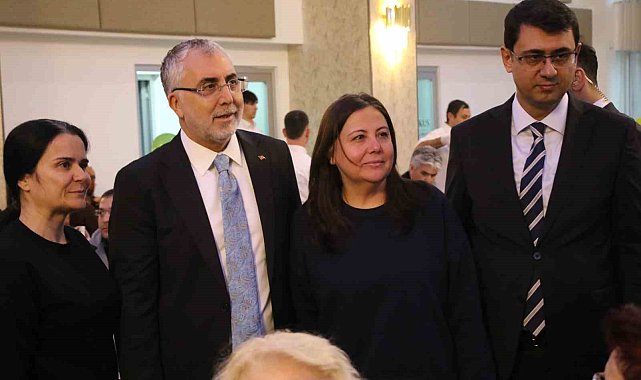 Bakan Işıkhan: "Türkiye olarak, sulhun ve sağ duyunun hakim olduğu bir diplomasi ortamının tesisi için çalışmaya devam edeceğiz"