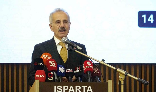 Bakan Uraloğlu: "Hürmüz Boğazı'nda Türk bayraklı gemiler için ISPS Güvenlik Seviyesi 3'e çıkardık, karayolu taşımacılarımıza güvenli güzergahlar sağladık"