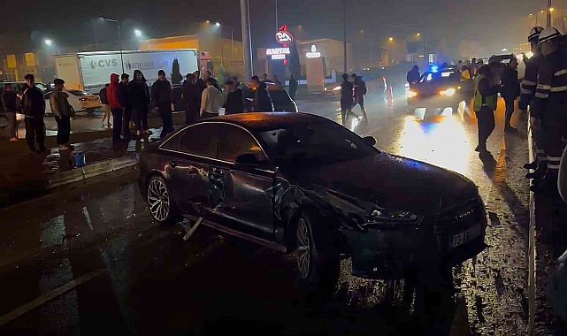 Bartın'da 4 araçlı zincirleme kaza: 2 yaralı