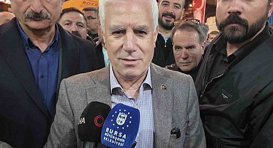 Başkan Bozbey sahurda vatandaşlarla buluştu, tarihi fırınlarda tahinli pide ve simit dağıttı