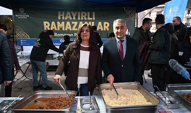 Başkan Çerçioğlu, ADÜ öğrencileri ile iftarda bir araya geldi