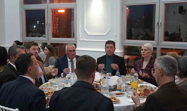 Başkan Subaşı STK temsilci ve üyelerini iftarda ağırladı