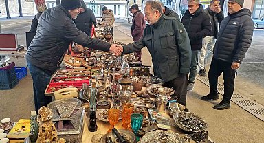 Başkan Yalçın Antika Pazarı'nda