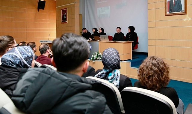 Bayburt'ta 'Soykırım ve Kadın' başlıklı panel düzenlendi