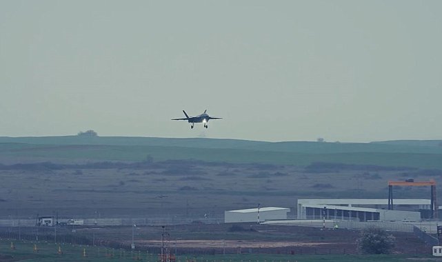 Bayraktar KIZILELMA eğitim uçuşunu başarıyla tamamladı