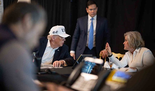 Beyaz Saray, Trump'ın İran saldırılarını izlediği anlara dair fotoğrafları paylaştı