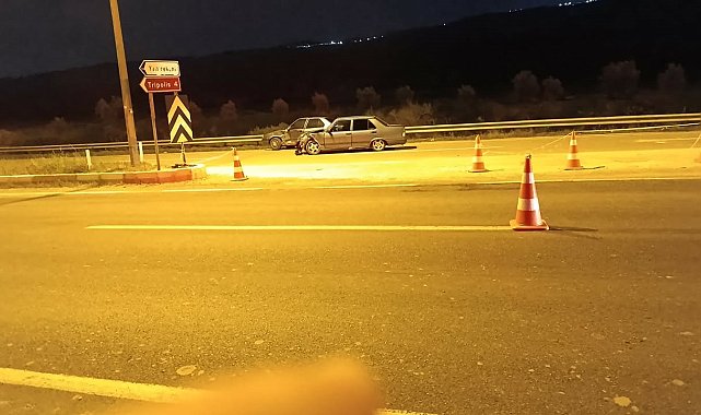 Buldan'da iki otomobil kavşakta çarpıştı; 1 yaralı