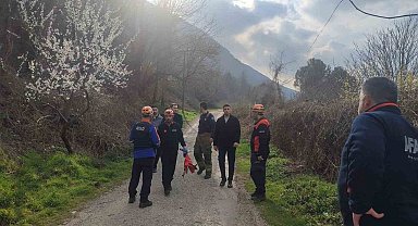 Bursa'da dağlık alanda mahsur kalan yaralı vatandaş kurtarıldı