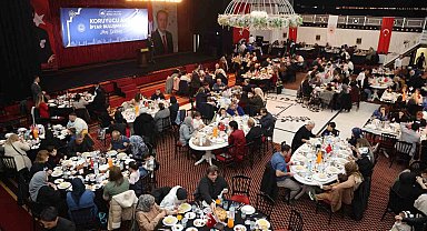 Bursa'da koruyucu aileler iftar sofrasında buluştu