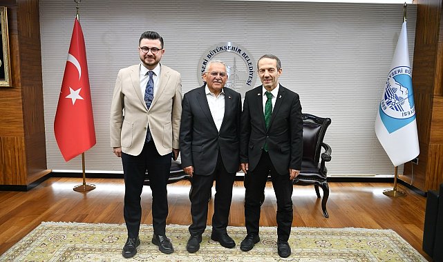Büyükkılıç, Wushu Kung Fu Federasyonu Başkanı Akyüz ve heyetini ağırladı
