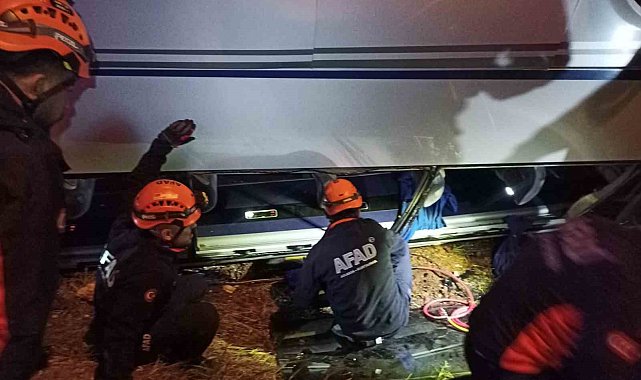 Ceza infaz kurumuna ait servis aracı devrildi: 16 yaralı