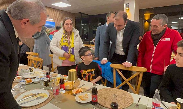 Çocuklar ile protokol iftar sofrasında buluştu