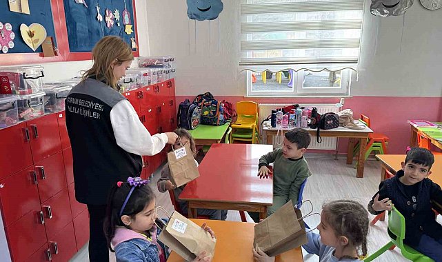 Çorum Belediyesi'nden çocuklara Ramazan ikramı