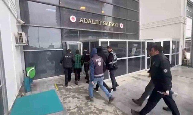 Defne'de bahis oynayanlara suçüstü; 4 gözaltı