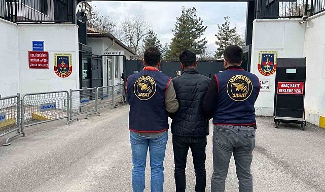 Diyarbakır'da farklı suçlardan araması bulunan 138 kişi yakalandı
