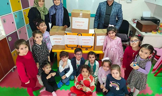 Efeler'de minikler Sakal-ı Şerif'i ziyaret etti