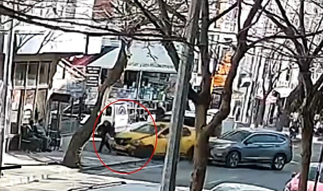 Ezilmekten son anda kurtulan yaşlı kadın kameraya yansıdı