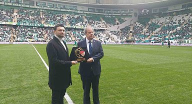 Fenerbahçe, Bursaspor ve Fatih Tekke'ye fair play ödülleri takdim edildi