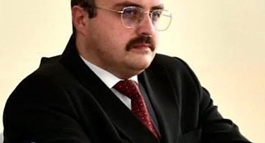 Genç savcı kalbine yenik düştü