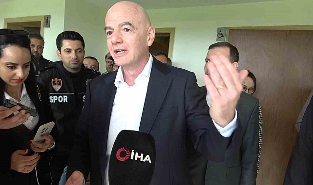 Gianni Infantino, İran Milli Takımı ile görüştü: "Maç oynanacak"