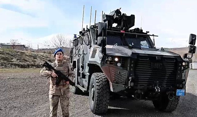 Iğdır'da kadın Jandarmalar 8 Mart'ı görev başında kutladı