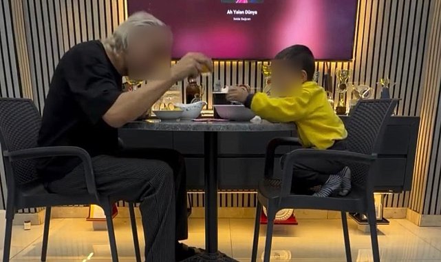 İzmir'de 3 yaşındaki oğlunu alkol masasına oturtan baba gözaltına alındı