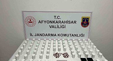 Jandarma piyasa değeri 639 bin TL olan uyuşturucu hap ele geçirdi