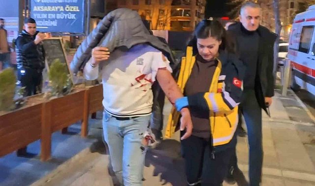 Kafedeki tartışma bıçaklı kavgaya dönüştü: 1 yaralı