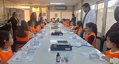 Köyceğizli minikler mum yapımını öğrendi